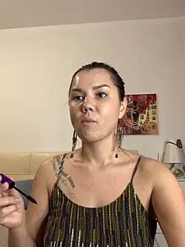 Snapshot of MiraMiss chatting on September 24, 2025, 8:28 am MiraMiss online show from September 24, 2025, 8:28 am