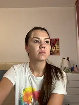 Snapshot of MiraMiss chatting on September 28, 2025, 7:25 am MiraMiss online show from September 28, 2025, 7:25 am