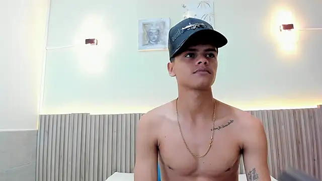 Snapshot of Billy_zander chatting on December 13, 2024, 1:01 pm Billy zander online show from December 13, 2024, 1:01 pm