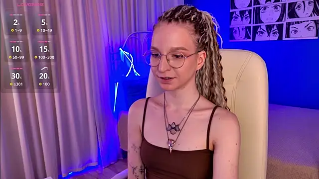 Snapshot of VioletShine chatting on June 13, 2026, 12:58 pm VioletShine online show from June 13, 2026, 12:58 pm