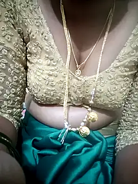 Telugu-mirchi online show from November 10, 2025, 6:18 pm