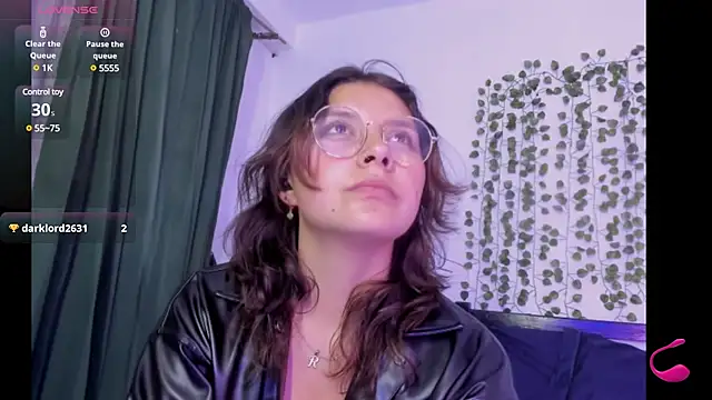 Noellesable online show from February 25, 2025, 5:47 pm