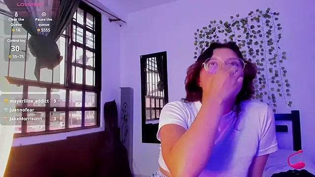 Noellesable online show from February 28, 2025, 9:23 pm