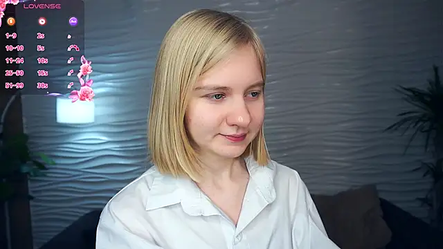 OdelinaFicken online show from December 15, 2025, 4:17 am