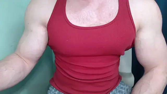 Snapshot of Mrbiceps23 chatting on September 17, 2025, 7:26 pm Mrbiceps23 online show from September 17, 2025, 7:26 pm