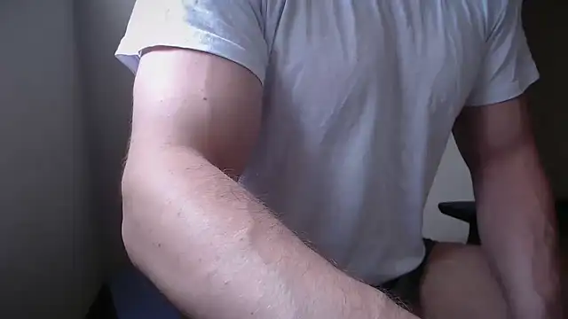 Mrbiceps23 online show from July 30, 2026, 11:42 am