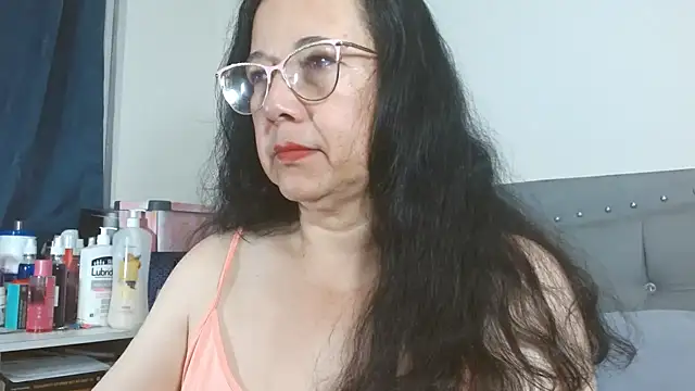 maturepriscila online show from January 6, 2026, 11:47 am