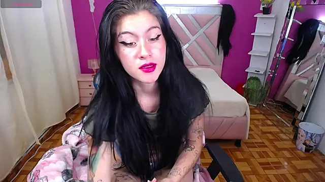 Snapshot of Kate_Laurence_ chatting on February 24, 2025, 10:36 pm Kate Laurence online show from February 24, 2025, 10:36 pm