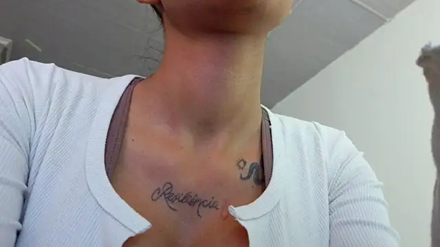 Snapshot of Tiffanny chatting on December 19, 2025, 2:13 pm Tiffanny online show from December 19, 2025, 2:13 pm