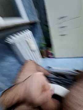 bonnic60 online show from December 4, 2024, 12:41 am