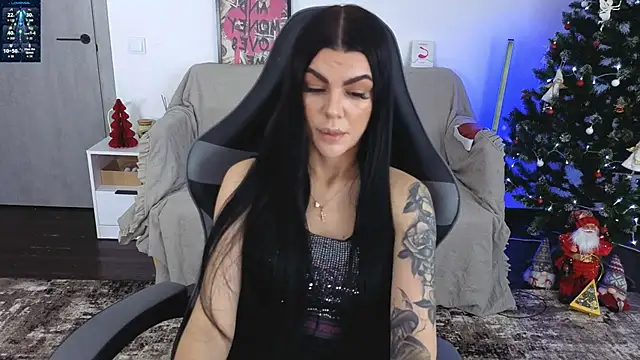 Tiffany lab online show from December 15, 2025, 7:01 am