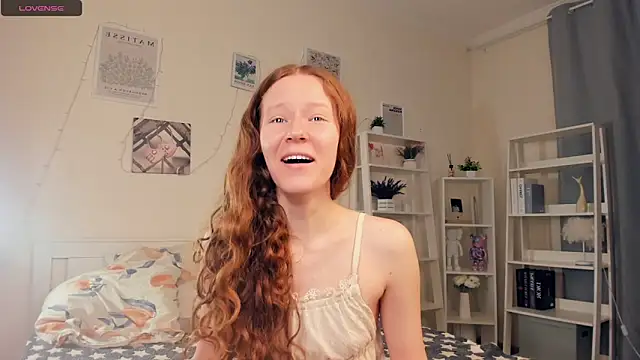 ZaraBluitt online show from November 24, 2025, 7:52 am