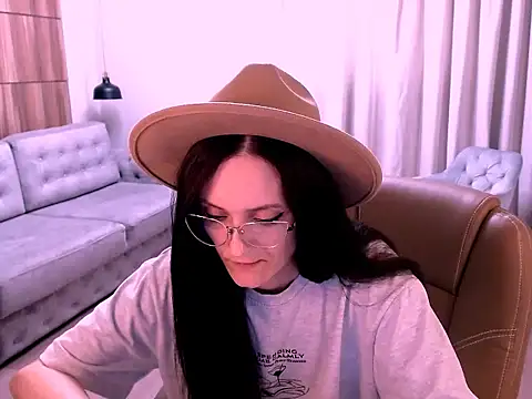 Snapshot of Amazingeyes88 chatting on April 28, 2026, 11:26 am Amazingeyes88 online show from April 28, 2026, 11:26 am