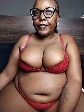 Snapshot of CHERRYYUMMY chatting on April 23, 2026, 6:14 am CHERRYYUMMY online show from April 23, 2026, 6:14 am