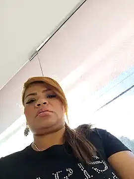 Snapshot of milf_venus chatting on February 7, 2025, 1:11 pm milf venus online show from February 7, 2025, 1:11 pm