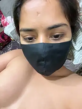 Black Glow online show from December 9, 2024, 10:32 am