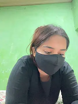 Black Glow online show from January 7, 2025, 5:53 pm