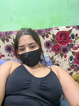 Black Glow online show from March 16, 2025, 5:07 pm