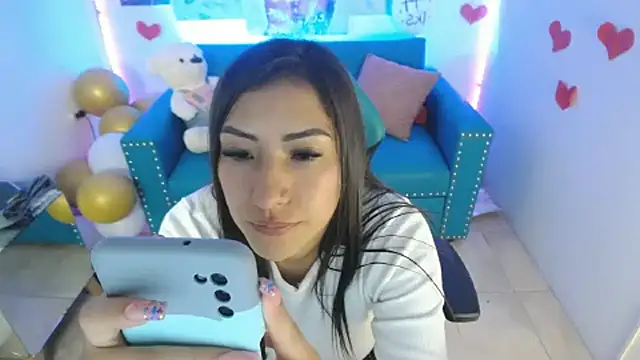 Sofi hot 4m online show from March 5, 2025, 4:24 pm