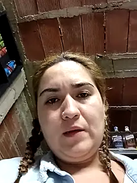 Snapshot of alexax0 chatting on February 4, 2025, 2:39 am alexax0 online show from February 4, 2025, 2:39 am