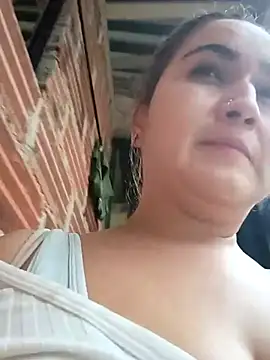 Snapshot of alexax0 chatting on March 13, 2025, 10:32 pm alexax0 online show from March 13, 2025, 10:32 pm