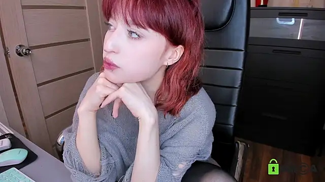 ElizaNik  online show from May 15, 2026, 11:34 pm