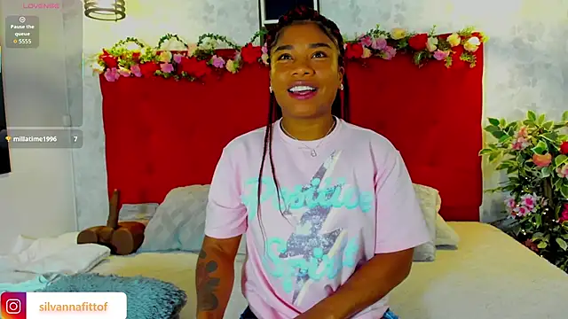 SilvannaFit online show from November 30, 2025, 9:13 am