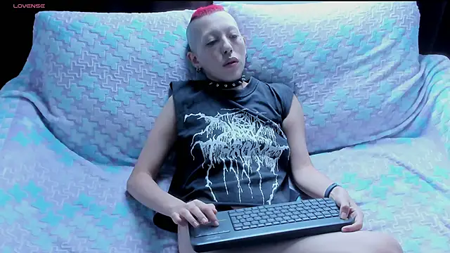 lnxmst online show from March 18, 2026, 4:54 pm