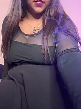 Snapshot of wildestcouplee chatting on January 6, 2025, 7:45 pm wildestcouplee online show from January 6, 2025, 7:45 pm