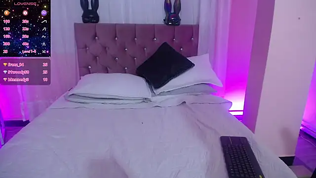 frreeya online show from January 31, 2025, 11:03 pm