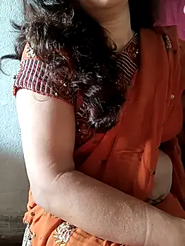 Sneha gril online show from November 21, 2025, 2:32 am