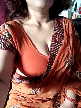 Snapshot of Sneha_gril chatting on April 4, 2026, 2:10 am Sneha gril online show from April 4, 2026, 2:10 am