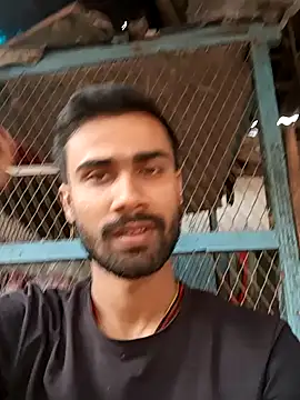 Snapshot of Skinny_Bigass_23 chatting on January 19, 2025, 9:01 am Skinny Bigass 23 online show from January 19, 2025, 9:01 am