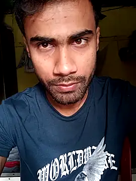 Snapshot of Skinny_Bigass_23 chatting on March 11, 2025, 4:32 am Skinny Bigass 23 online show from March 11, 2025, 4:32 am