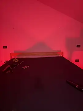 Snapshot of LeMagique- chatting on December 28, 2024, 4:52 pm LeMagique- online show from December 28, 2024, 4:52 pm