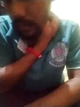 Snapshot of Muscular02 chatting on November 6, 2025, 7:09 am Muscular02 online show from November 6, 2025, 7:09 am