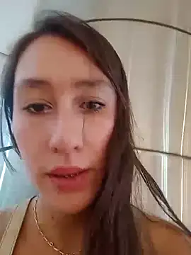 Catalinna Thompson online show from March 5, 2025, 6:01 pm