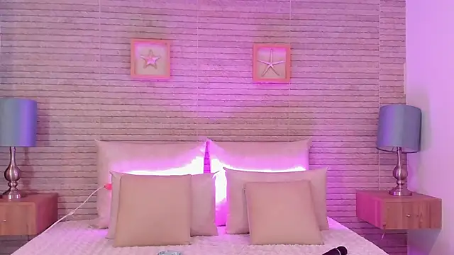 Catalinna Thompson online show from March 22, 2025, 12:04 pm