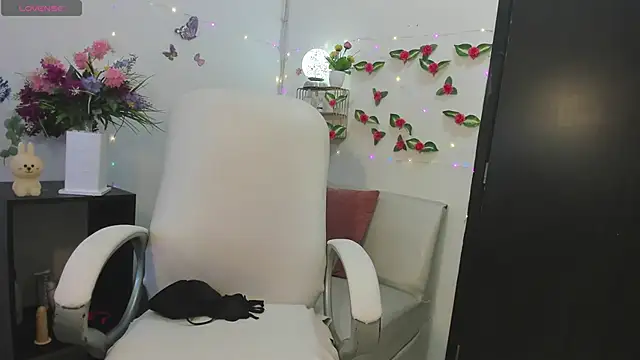 ariana crazzy online show from December 9, 2024, 6:35 pm