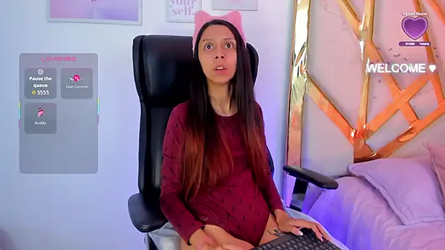 Snapshot of Goddess__Lilith chatting on October 25, 2025, 3:47 am Goddess Lilith online show from October 25, 2025, 3:47 am