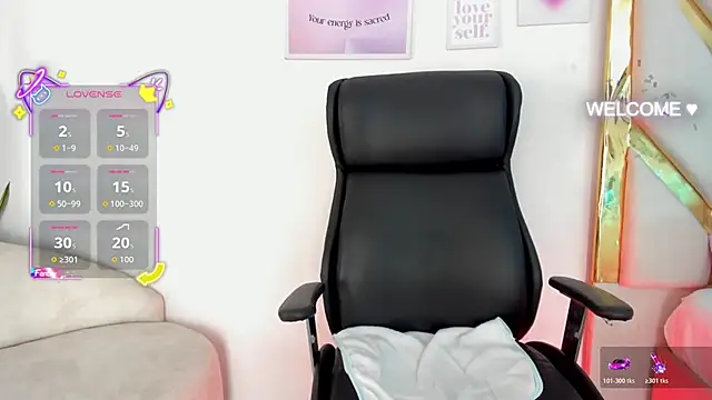 Snapshot of Goddess__Lilith chatting on November 2, 2025, 1:35 pm Goddess Lilith online show from November 2, 2025, 1:35 pm