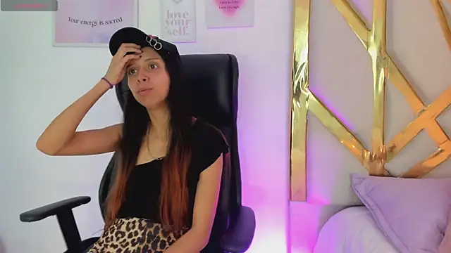 Snapshot of Goddess__Lilith chatting on November 30, 2025, 3:49 pm Goddess Lilith online show from November 30, 2025, 3:49 pm