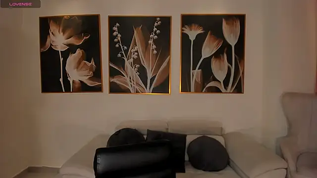 AlinaKravitz online show from March 28, 2026, 6:29 pm