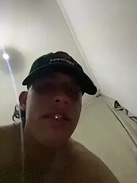 breiderxexiboys online show from December 16, 2024, 4:34 am