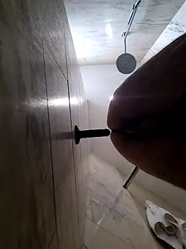 dym251211 online show from December 4, 2024, 5:22 pm