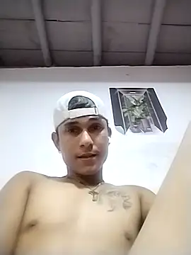 Snapshot of 17Diablitoxxxx chatting on April 16, 2026, 5:30 am 17Diablitoxxxx online show from April 16, 2026, 5:30 am