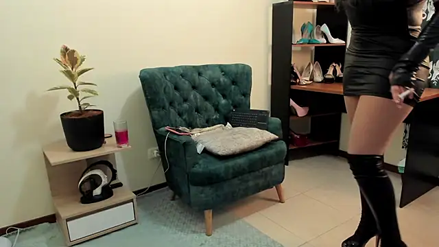 baker ella online show from February 24, 2025, 12:09 am