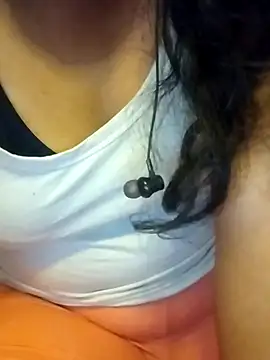 Tamilmayill online show from February 14, 2025, 5:03 pm