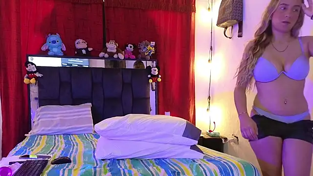 Snapshot of chloe_vasquez710 chatting on March 4, 2025, 7:32 pm chloe vasquez710 online show from March 4, 2025, 7:32 pm