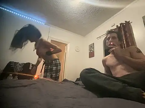 Snapshot of mackmillandhisjills chatting on December 24, 2024, 1:17 pm mackmillandhisjills online show from December 24, 2024, 1:17 pm